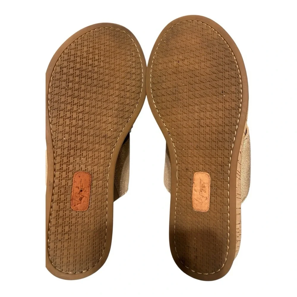 Latigo Gold Criss-Cross Sandals with Platform - Picture 5 of 7